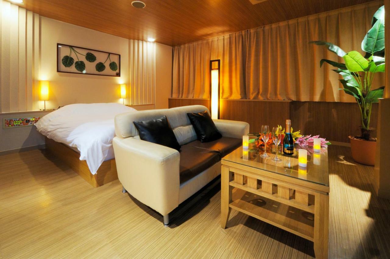 Hotel Sol (Adults Only) Fukuoka  Eksteriør billede